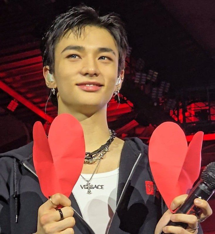Latest photo of Hyunjin (Stray Kids)