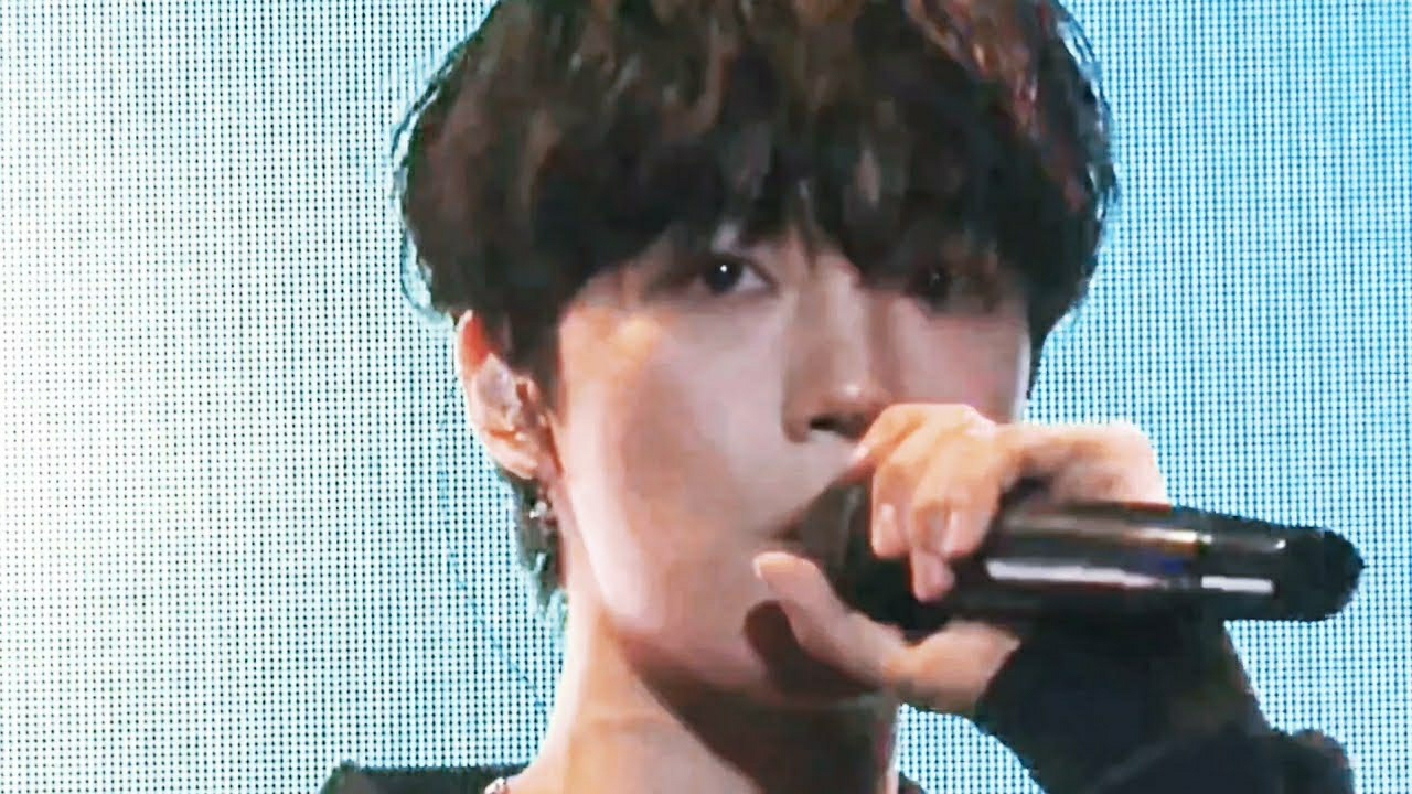 Behind-the-scenes cut of Lim Youngmin
