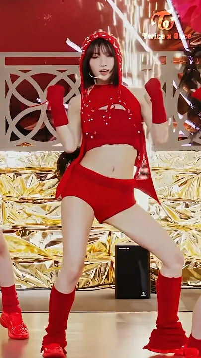 모모 (TWICE) 최근 활동샷