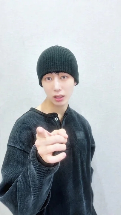 Behind-the-scenes cut of Hyungwon (MONSTA X)