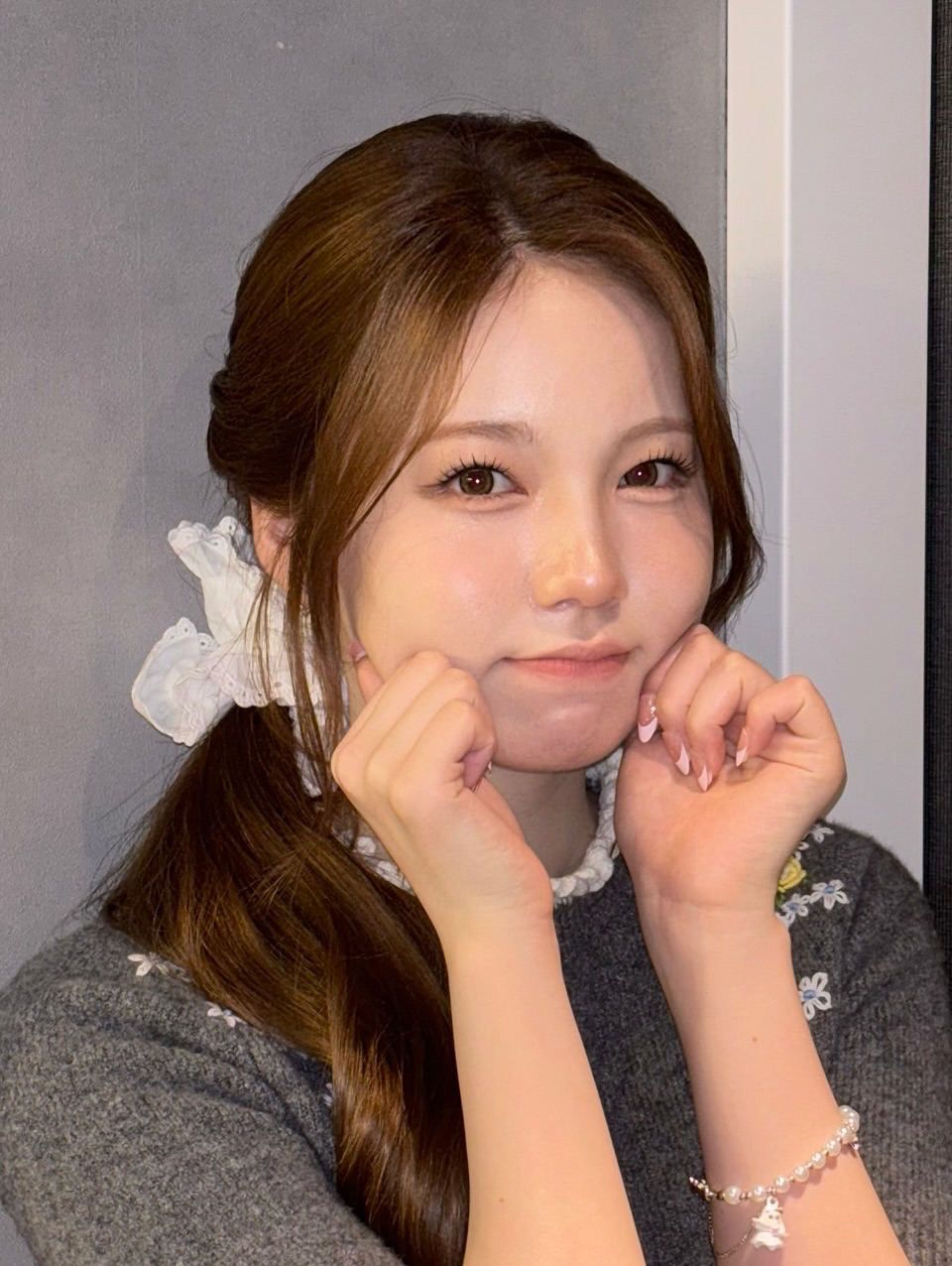 Latest photo of Ayaka (NiziU)
