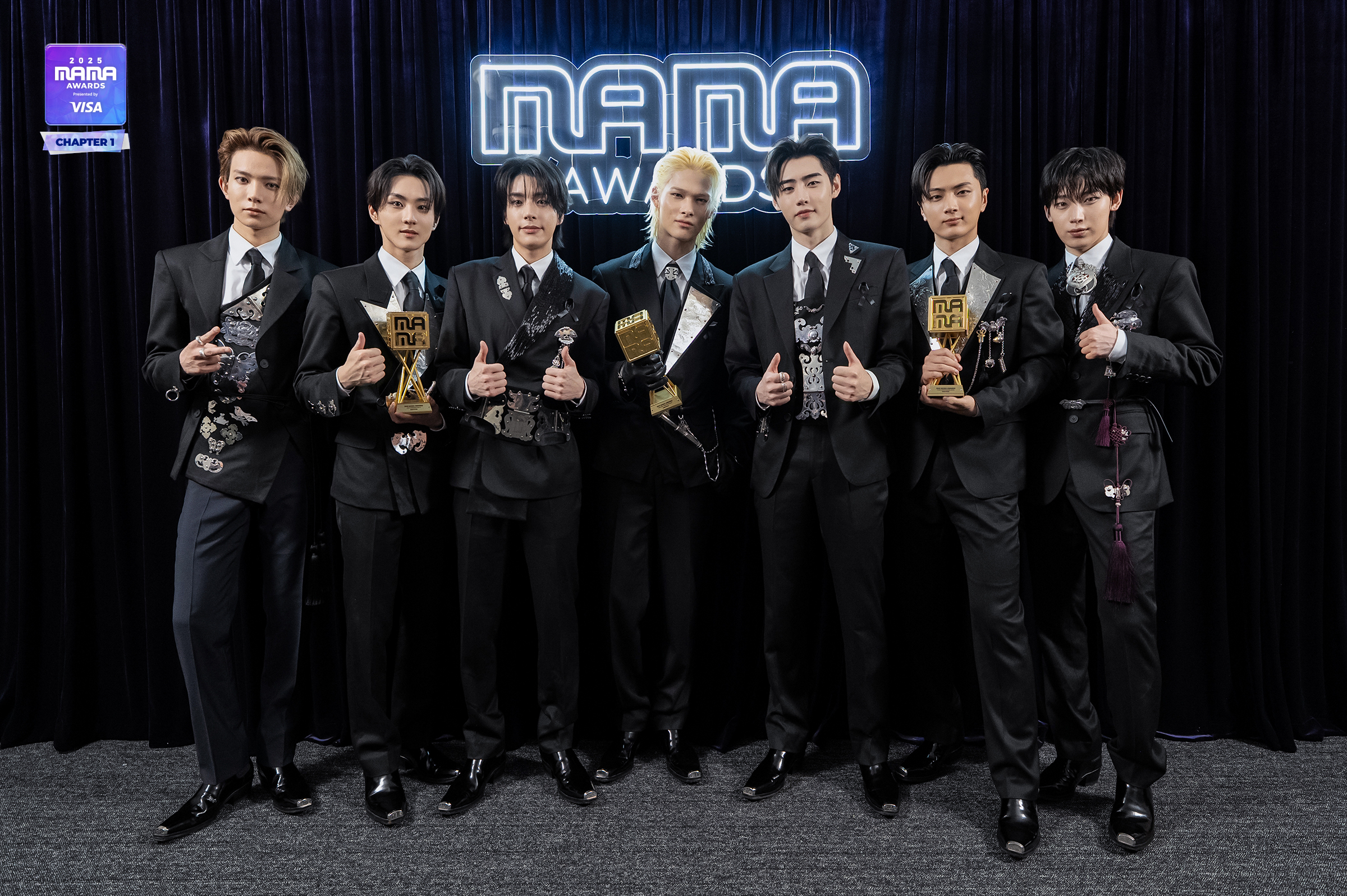 ENHYPEN의 최신 사진