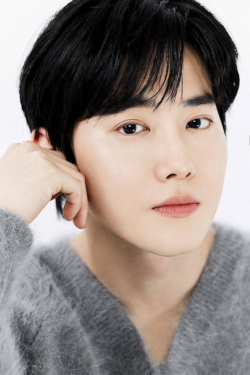 Behind-the-scenes cut of Suho (EXO)