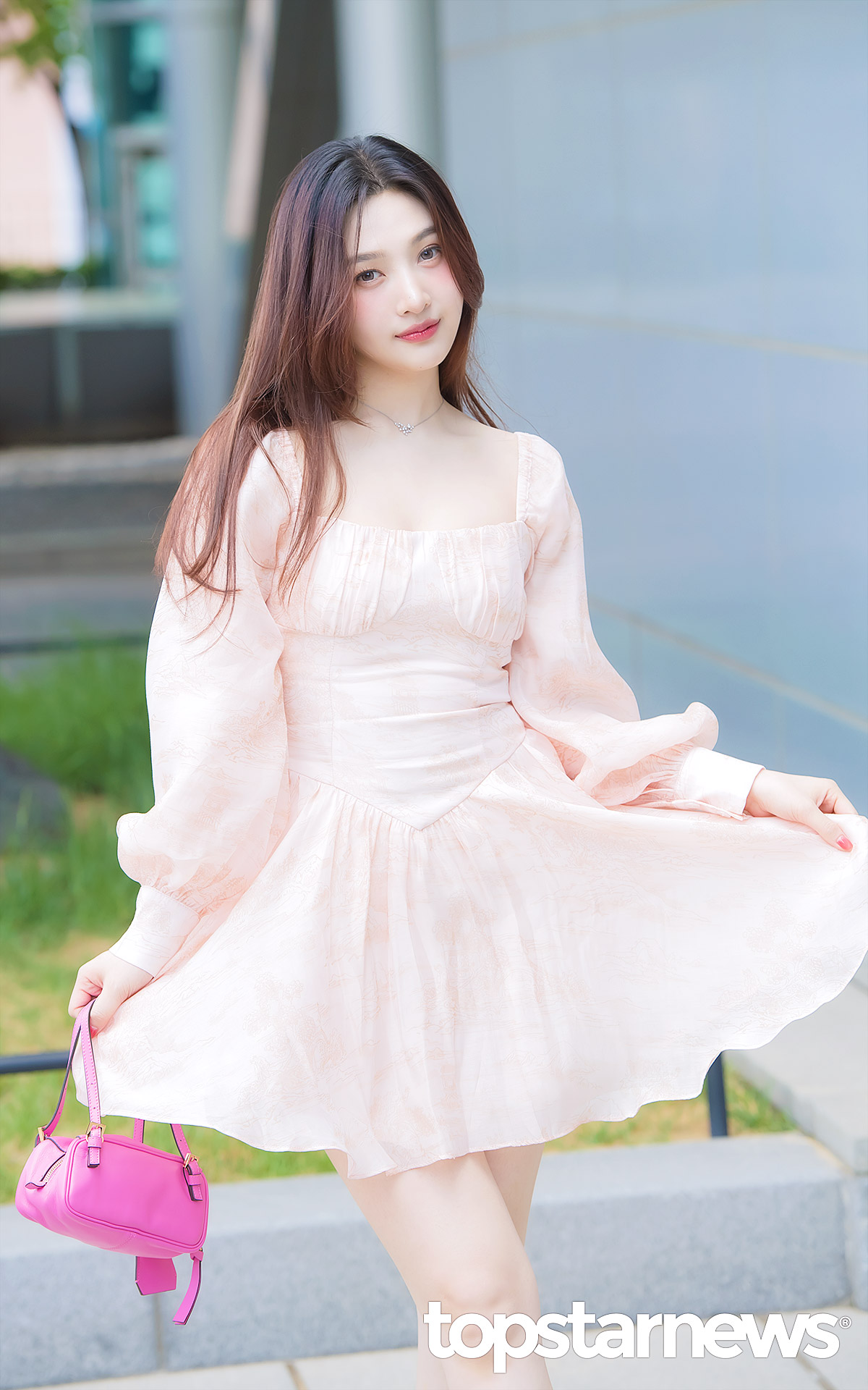 Recent activity shot of Joy (Red Velvet)