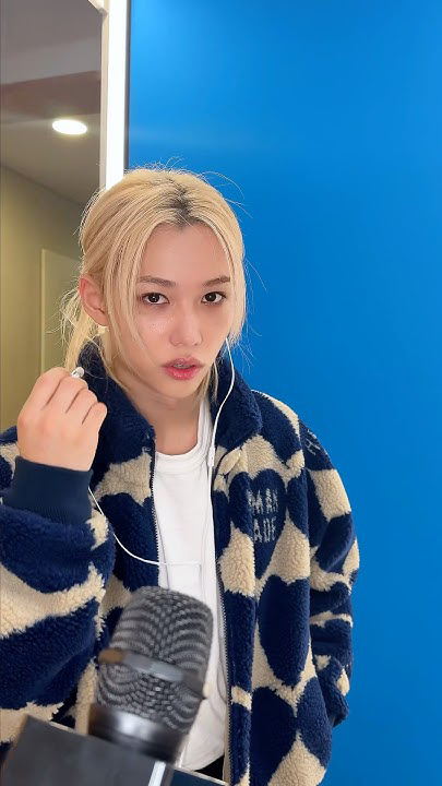 Fandom-recommended wallpaper image of Felix (Stray Kids)