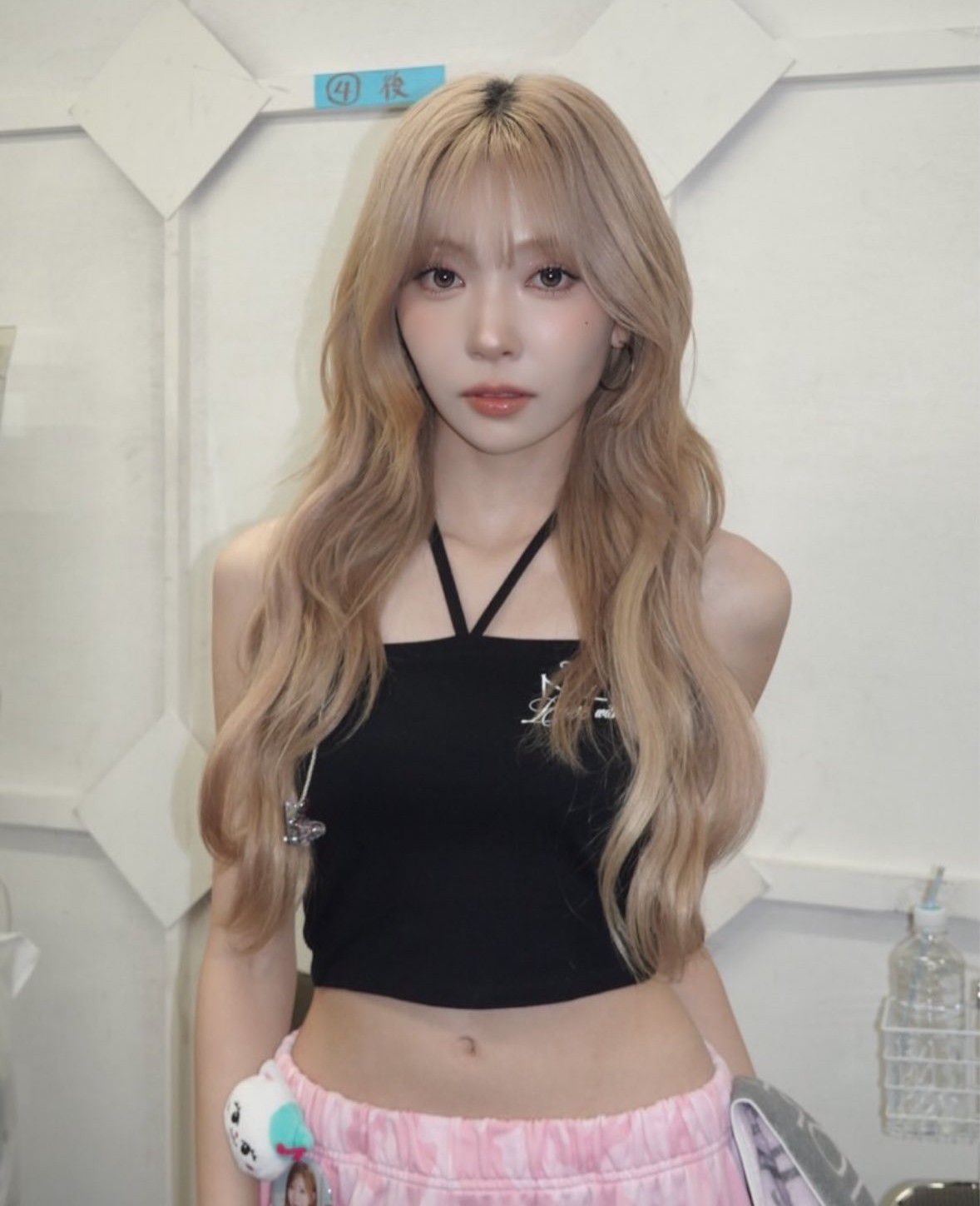 Foto aktivitas terbaru Mayuka (NiziU)