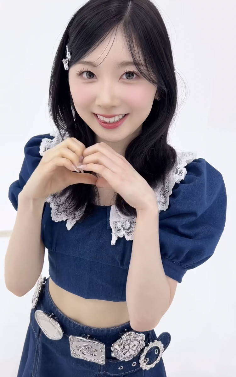 Recent activity shot of Miihi (NiziU)