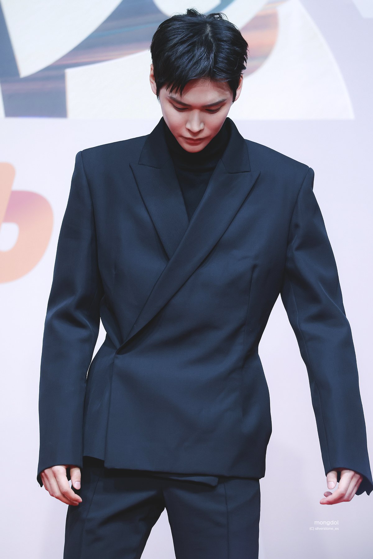 Recent activity shot of Eunseok (RIIZE)