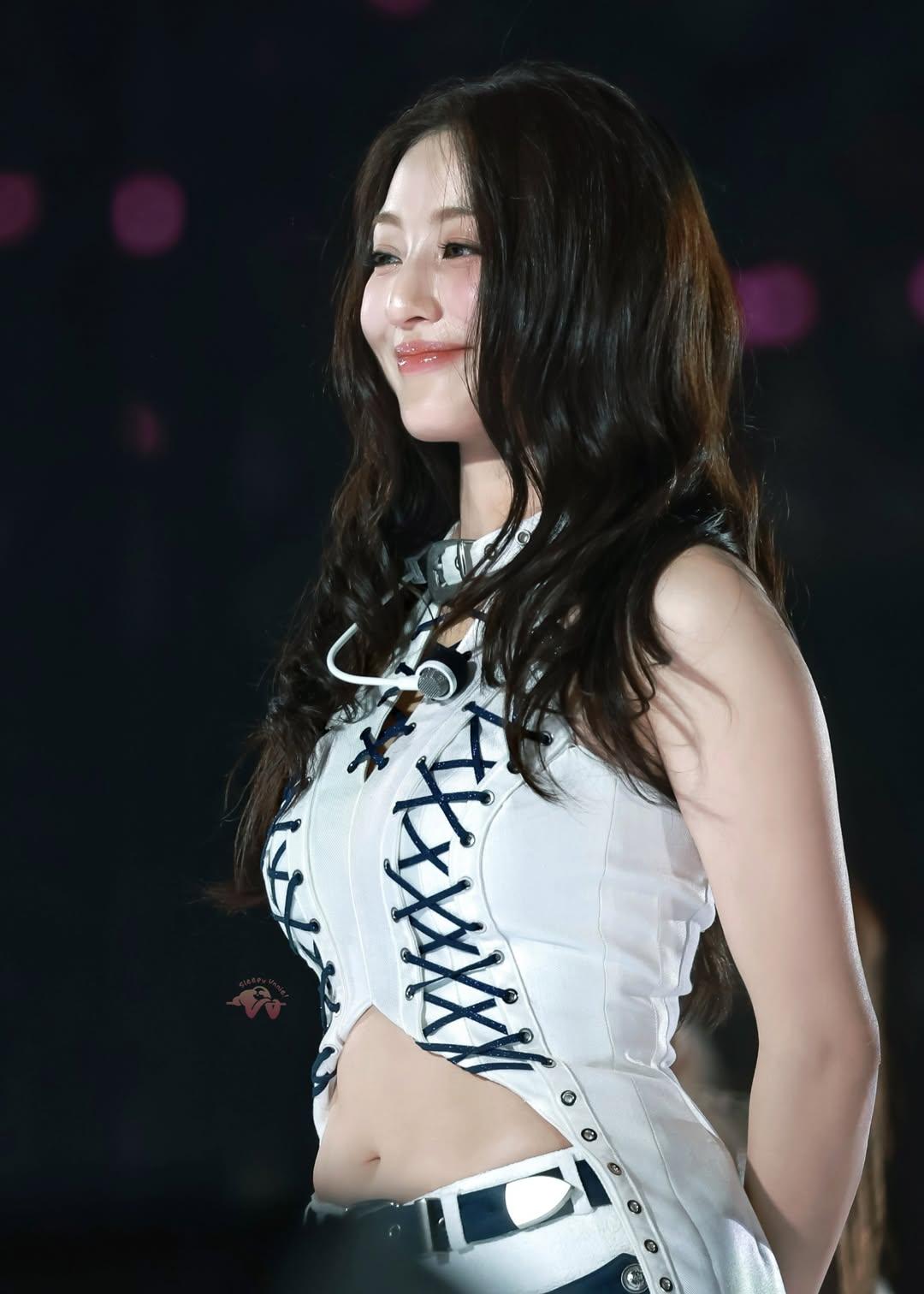 지효 (TWICE)의 비하인드 컷