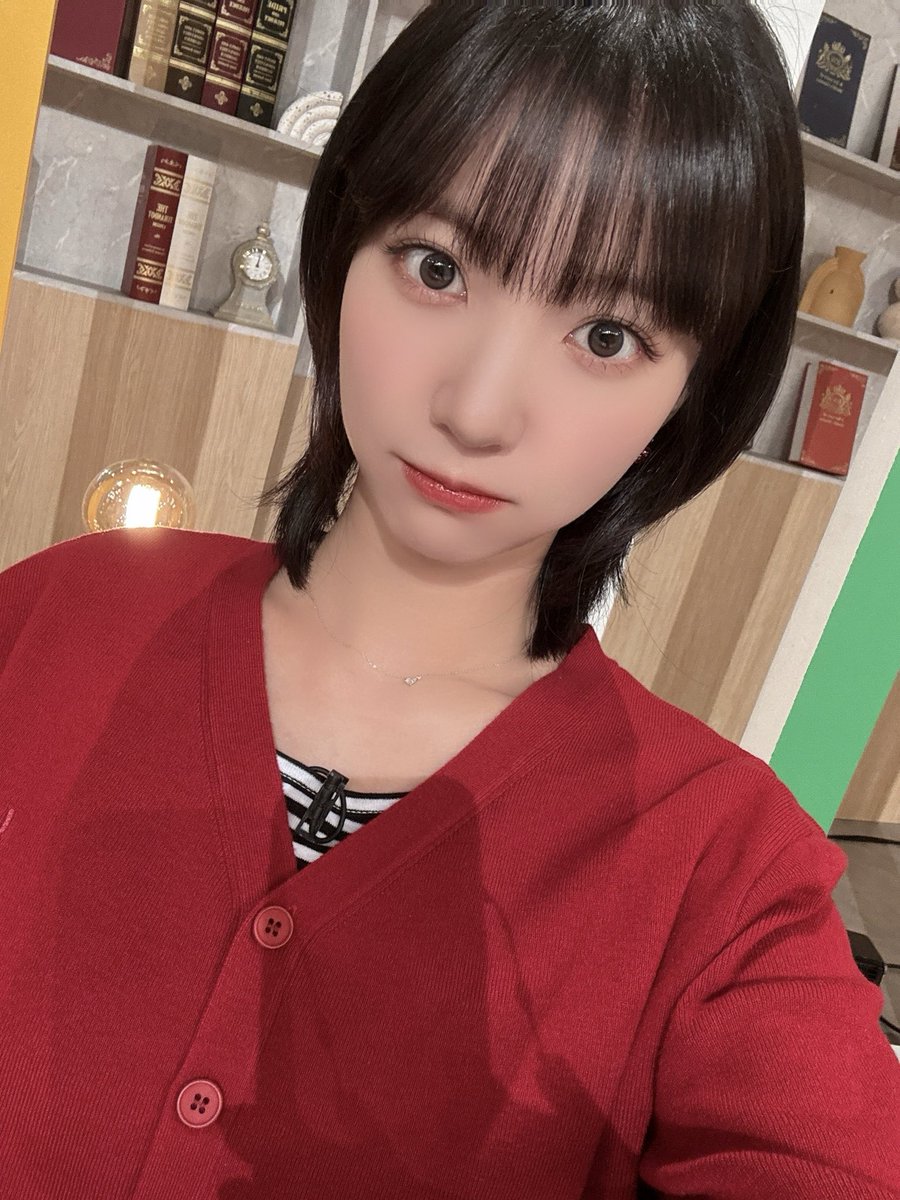 OH MY GIRLの舞台裏ショット