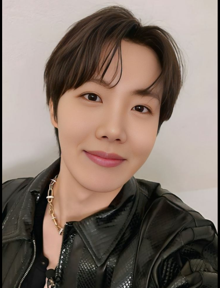 J-hope (防弹少年团)的最新活动照片