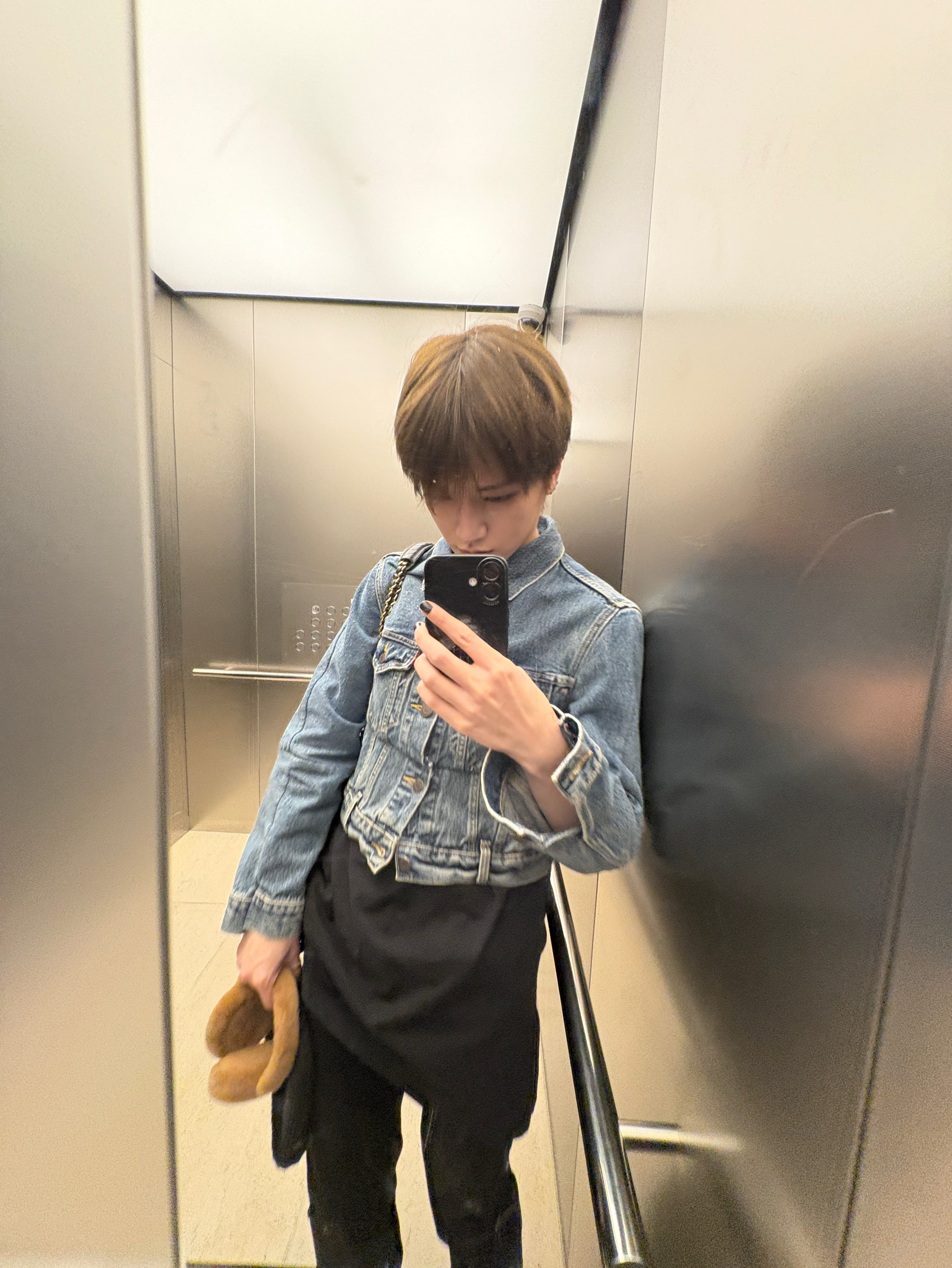 Behind-the-scenes cut of Riwoo (BOYNEXTDOOR)