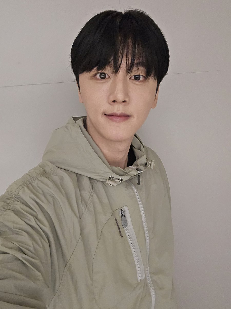 A moment captured by SF9's fan
