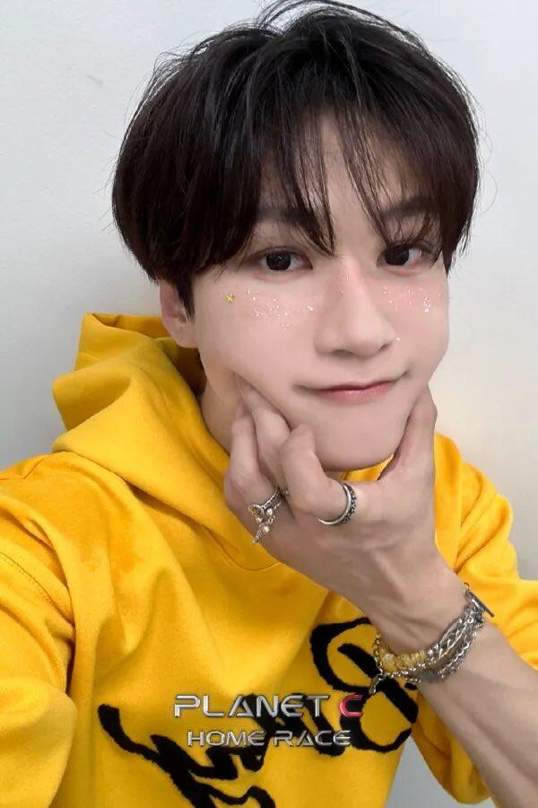 Behind-the-scenes cut of Sun Hengyu