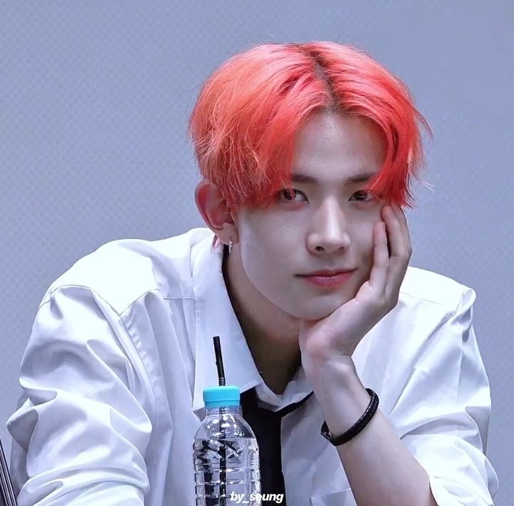 Latest photo of Heeseung (ENHYPEN)
