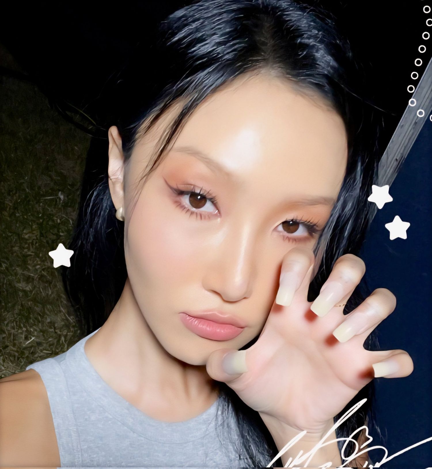 华莎 (MAMAMOO)的幕后花絮