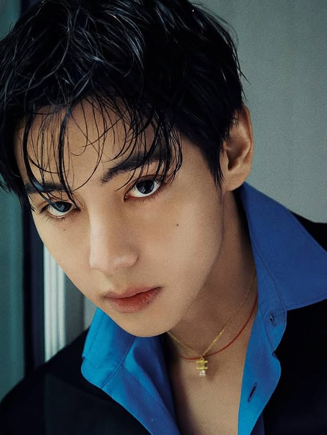 Latest photo of V (BTS)