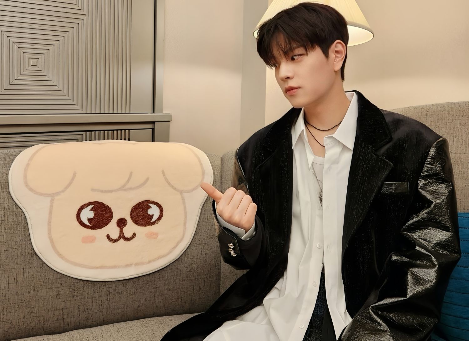 Latest photo of Seungmin (Stray Kids)