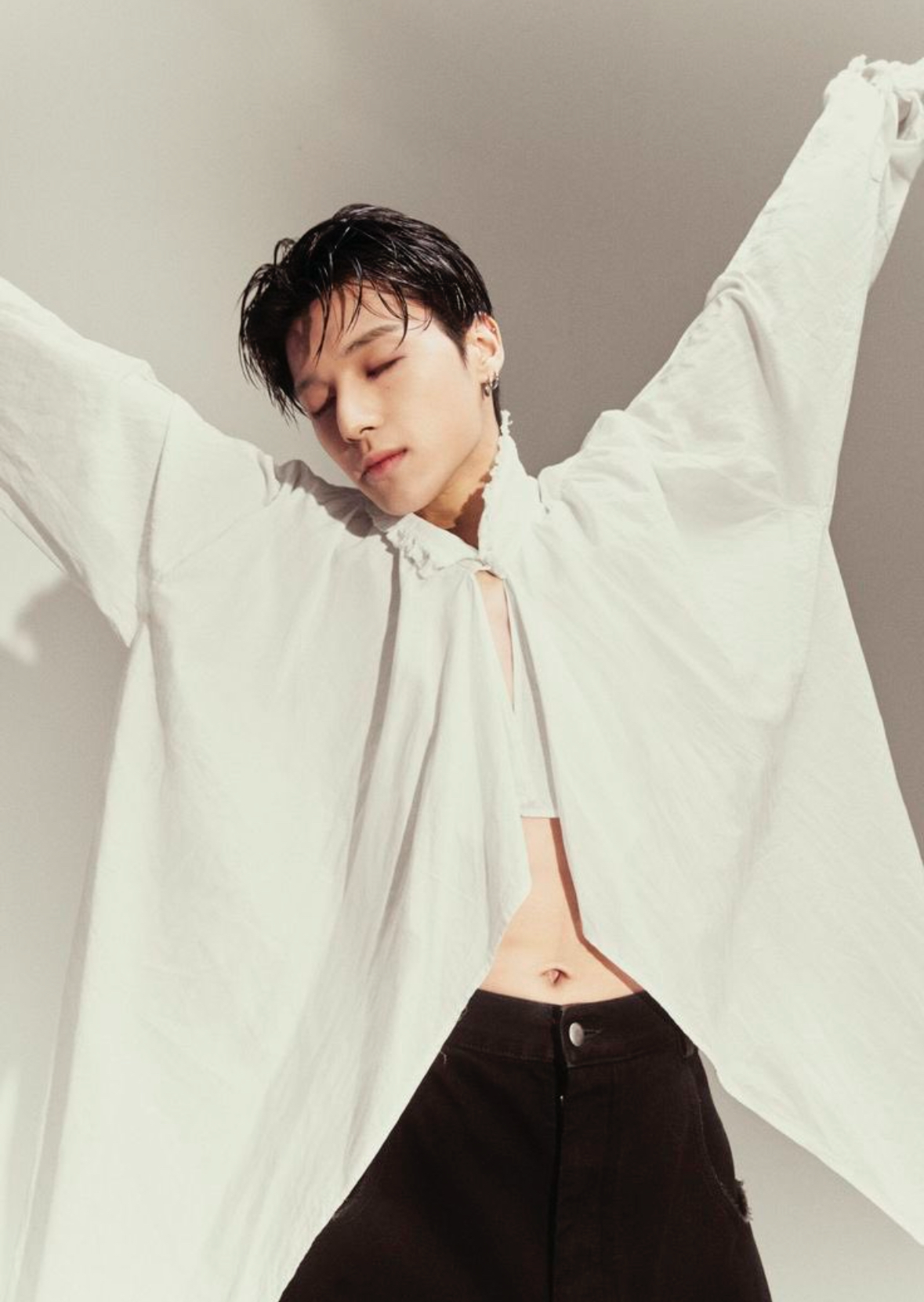 Behind-the-scenes cut of Wooyoung (ATEEZ)