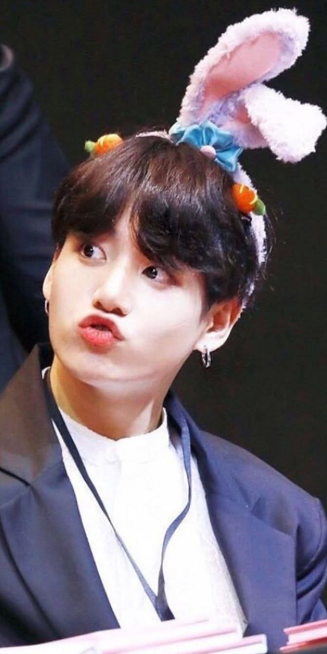 The most beloved wallpaper among Board's fans