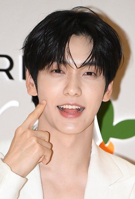 Latest photo of Soobin (TOMORROW X TOGETHER)