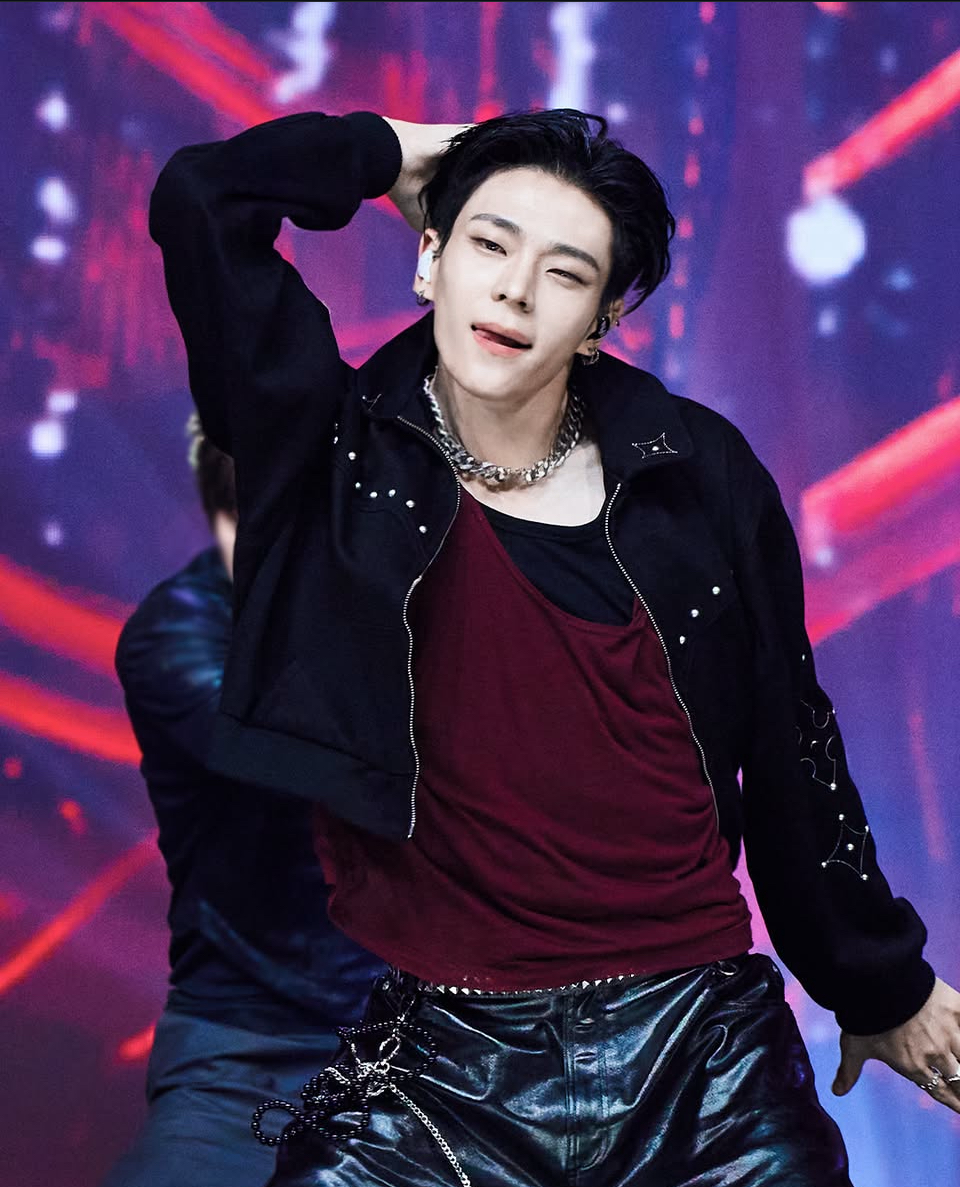 A moment captured by Kim Junmin (WHIB)'s fan