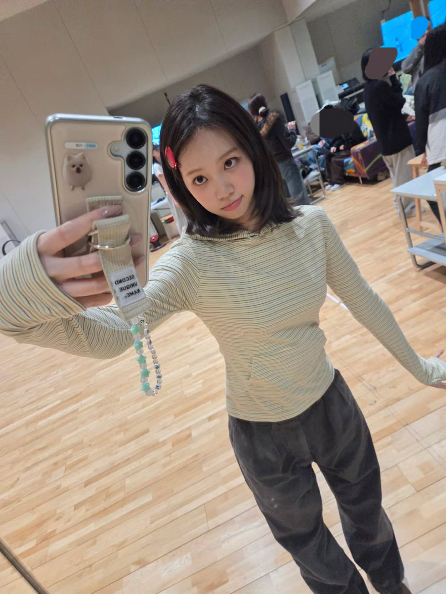 Latest photo of Kim Chaewon (LE SSERAFIM)