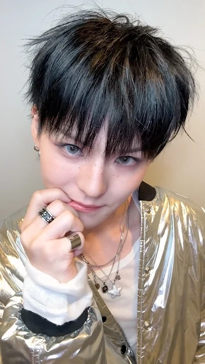 Latest photo of Yoshi (TREASURE)