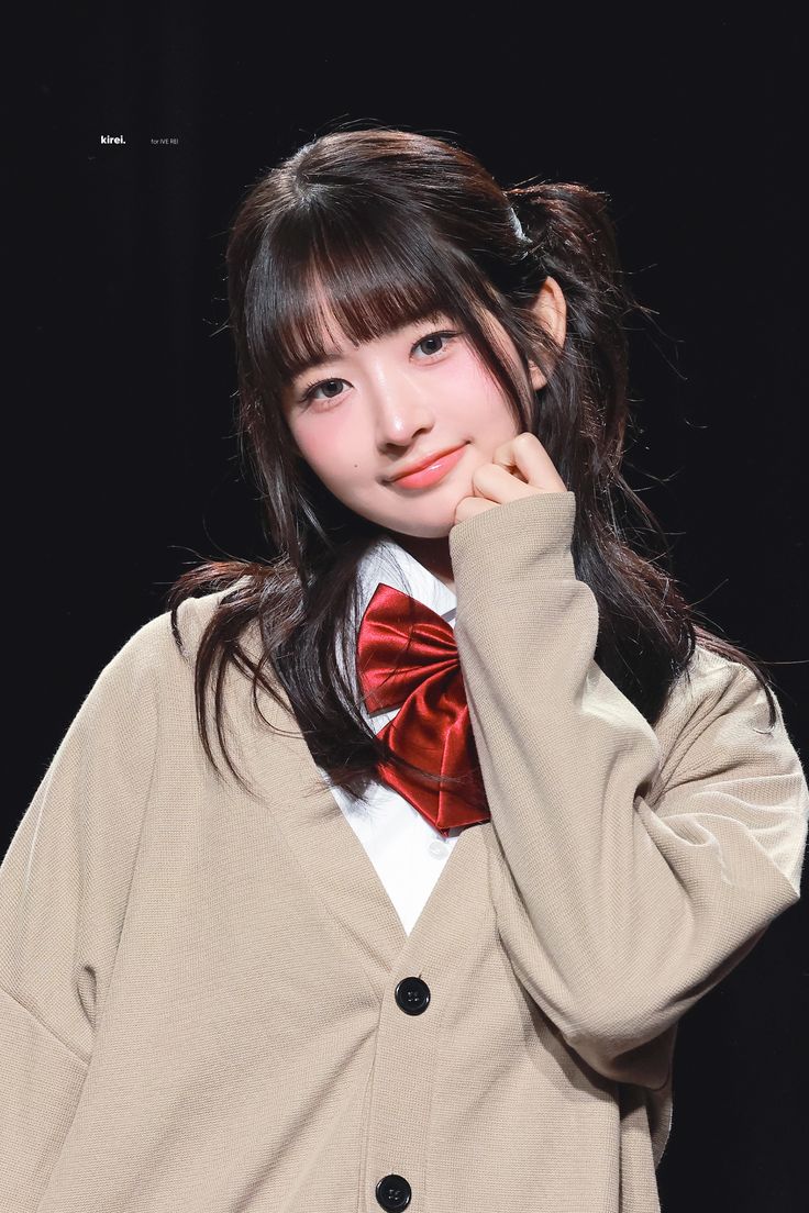 Latest photo of Rei (IVE)