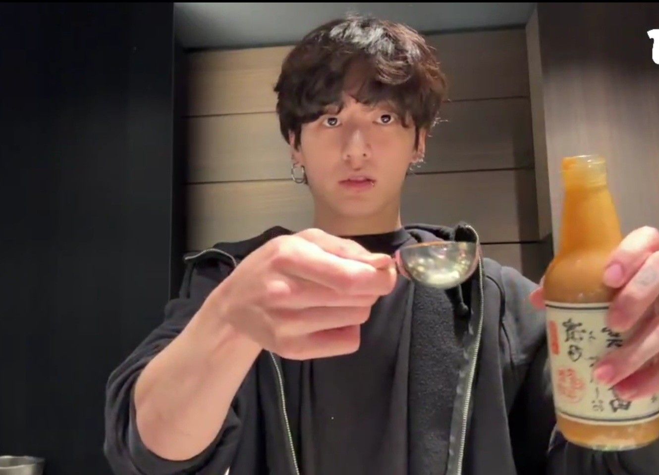 정국 (방탄소년단)의 비하인드 컷