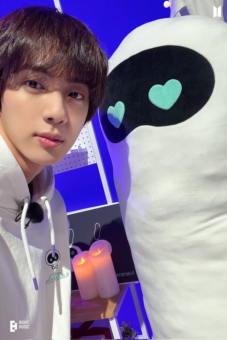 A moment captured by Jin (BTS)'s fan