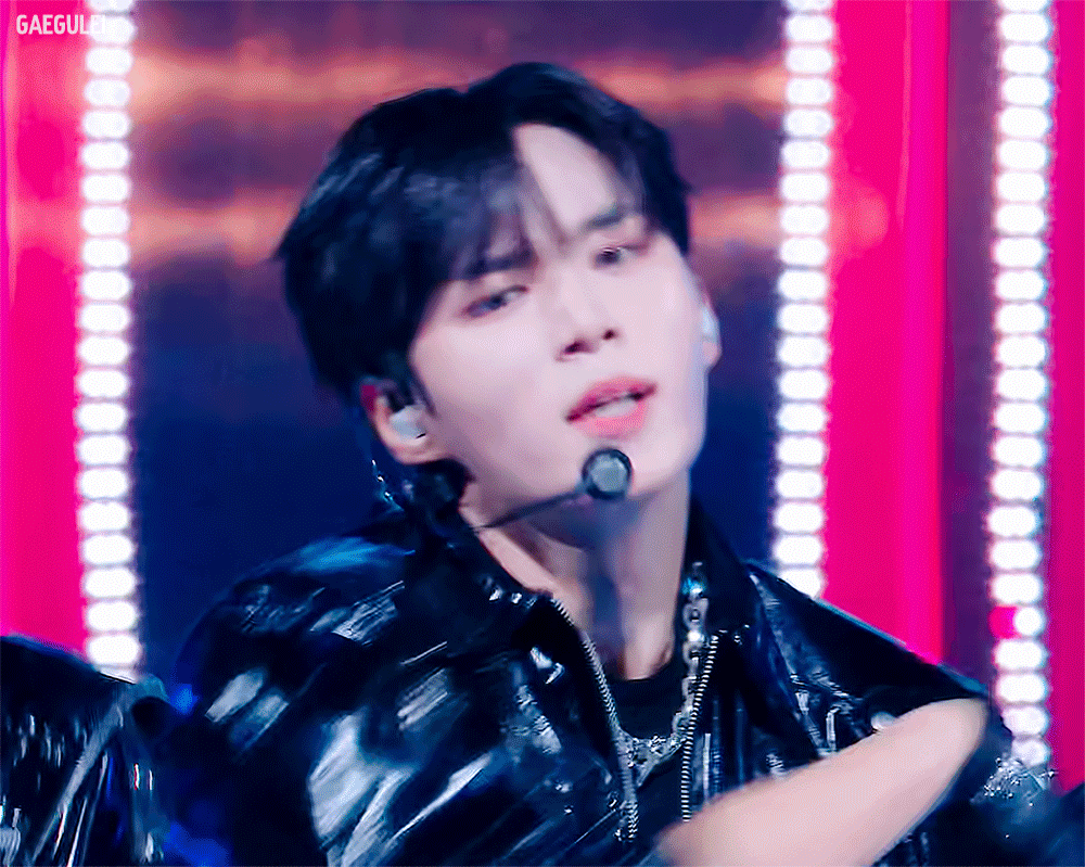 Recent activity shot of Kim Junseo (ALPHA DRIVE ONE)