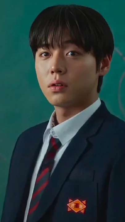 粉絲推薦的朴志訓桌布圖片