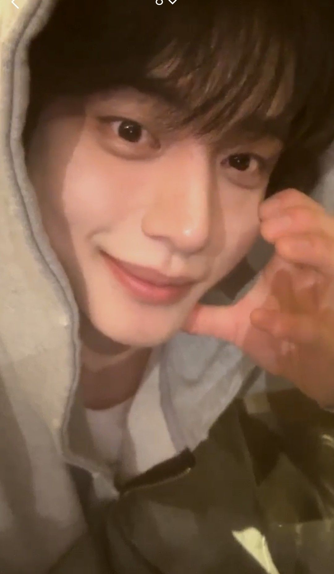 Latest photo of Kim Jiwoong (ZEROBASEONE)