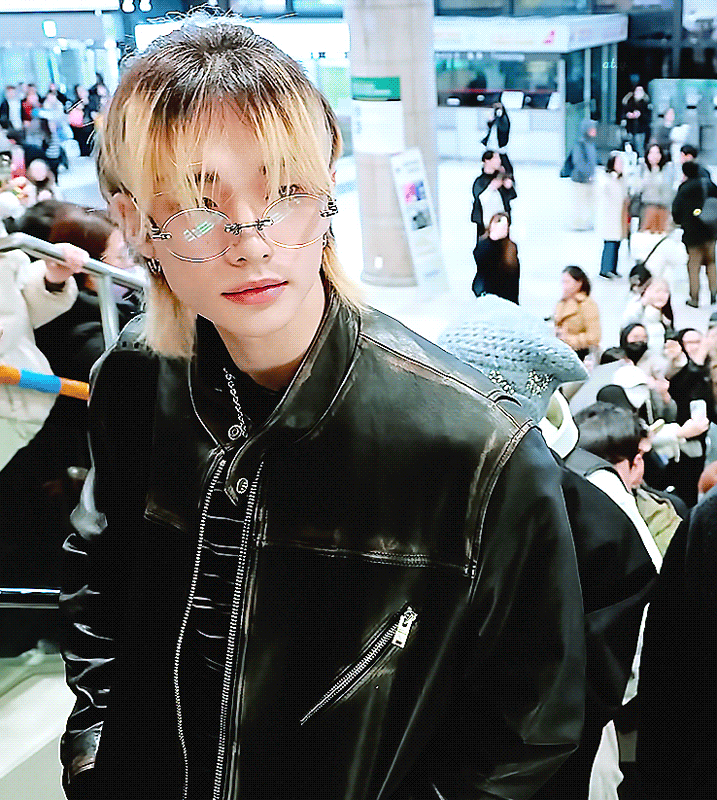 Latest photo of Hyunjin (Stray Kids)