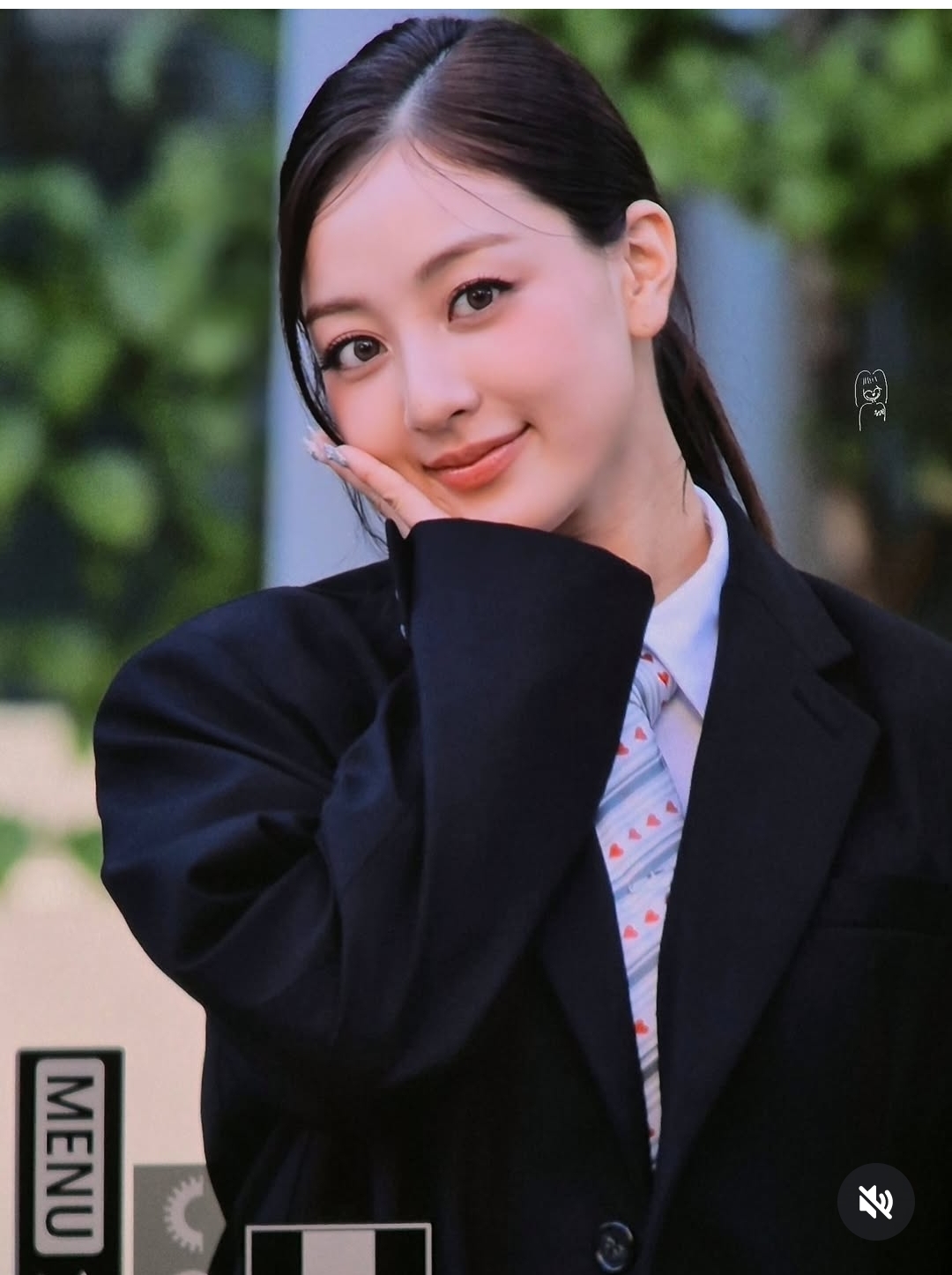 Behind-the-scenes cut of Jihyo (TWICE)