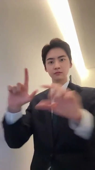 Recent activity shot of Lee Jinhyuk