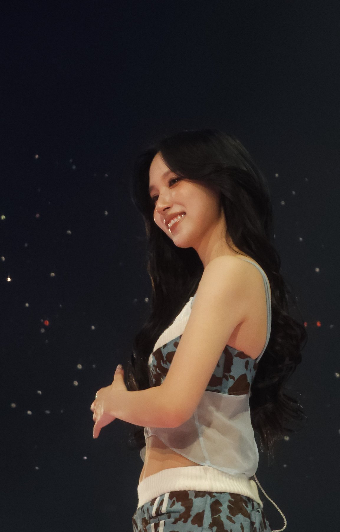Mina (TWICE)粉丝拍下的瞬间