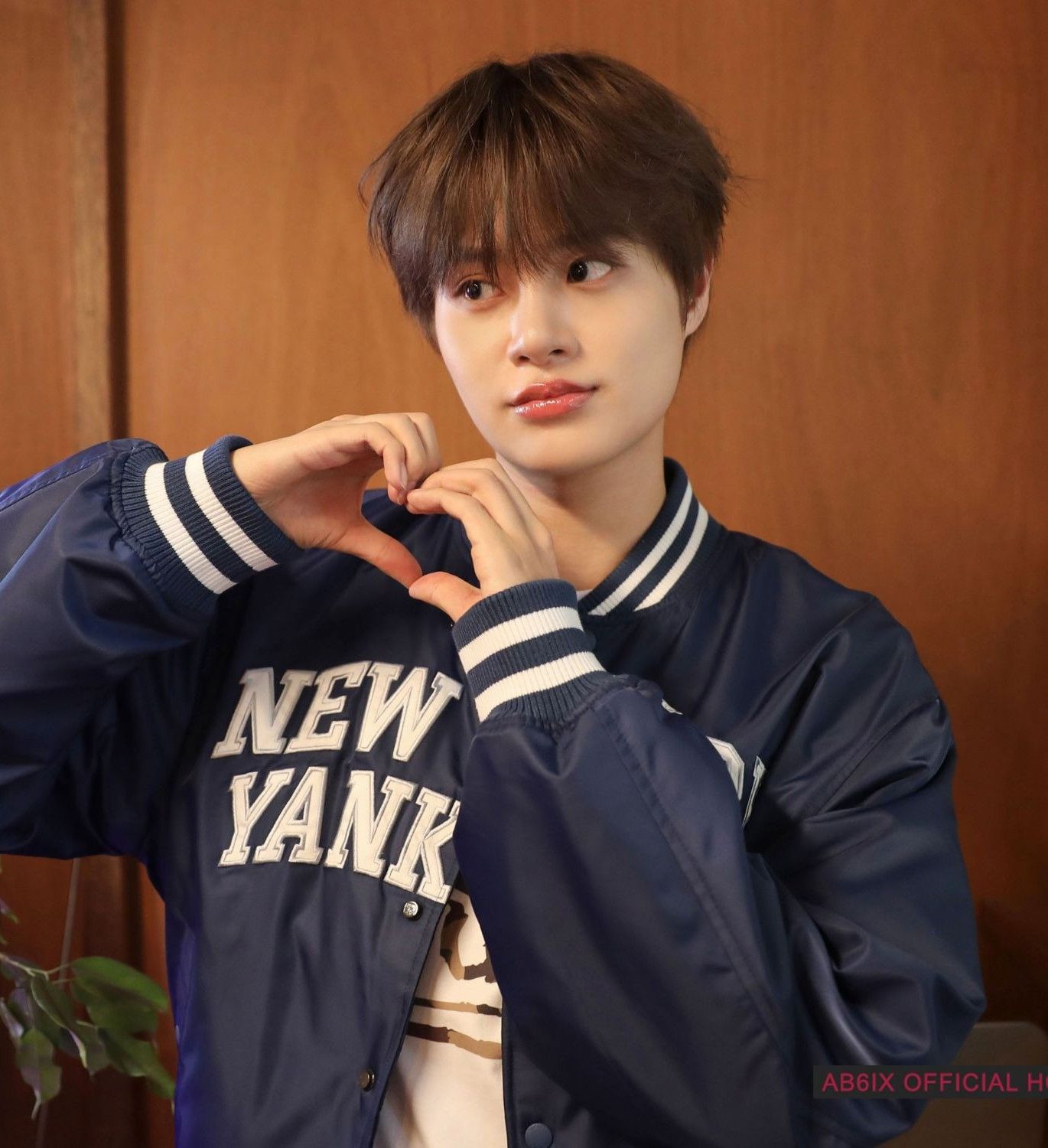 Behind-the-scenes cut of Lee Daehwi (AB6IX)