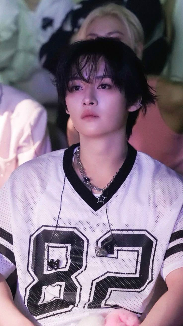 Behind-the-scenes cut of Secret Garden