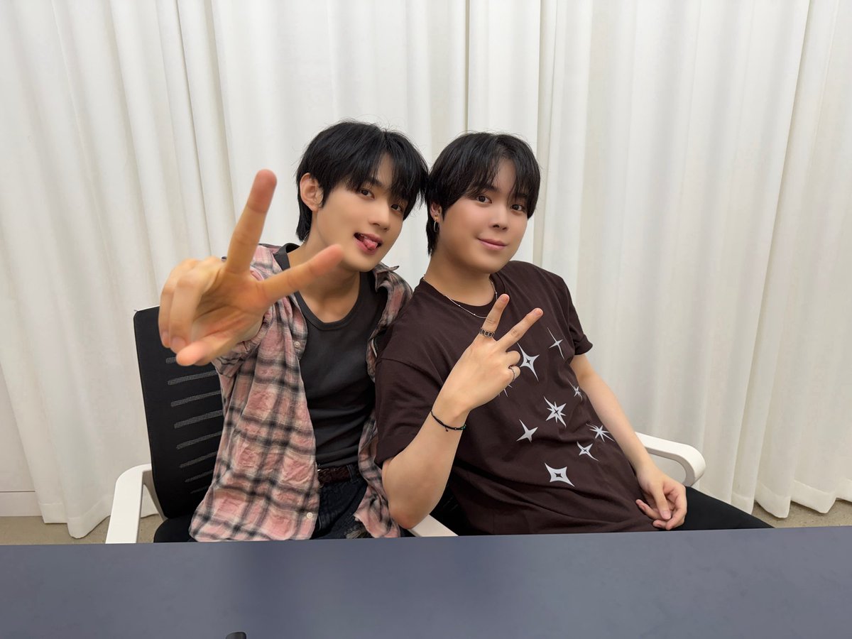 Latest photo of VERIVERY