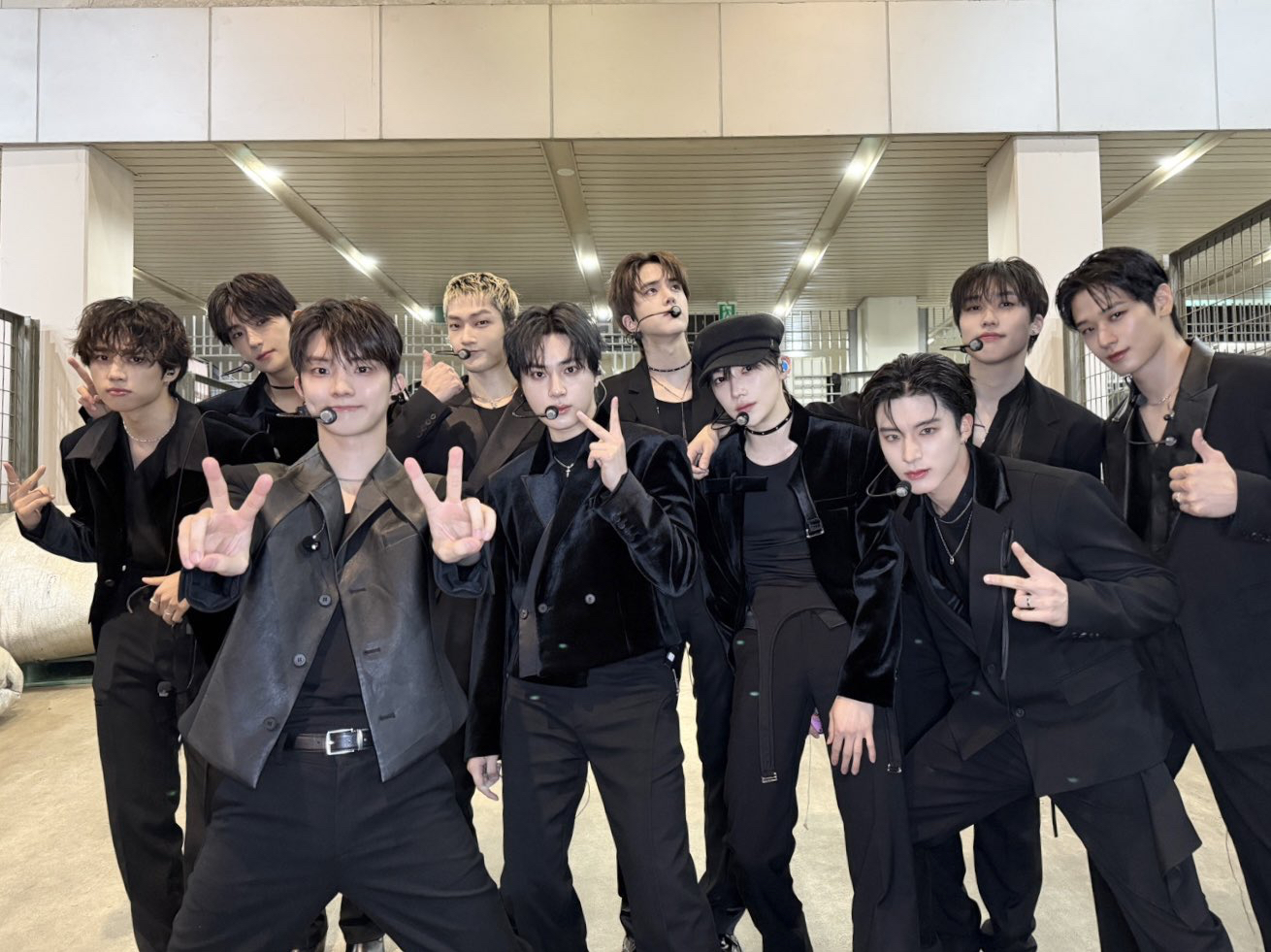 Behind-the-scenes cut of THE BOYZ