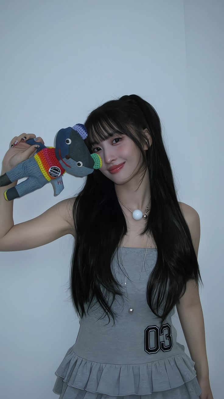 A heartfelt wallpaper shared by Momo (TWICE)'s fans