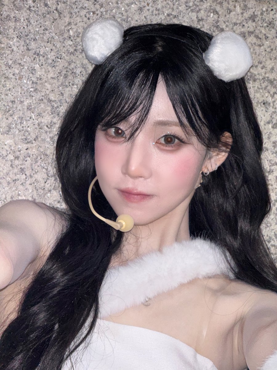 Latest photo of tripleS