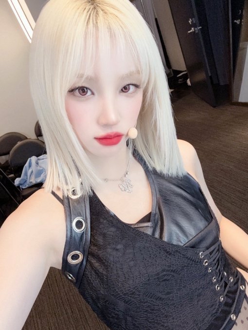 Behind-the-scenes cut of Yuqi (i-dle)