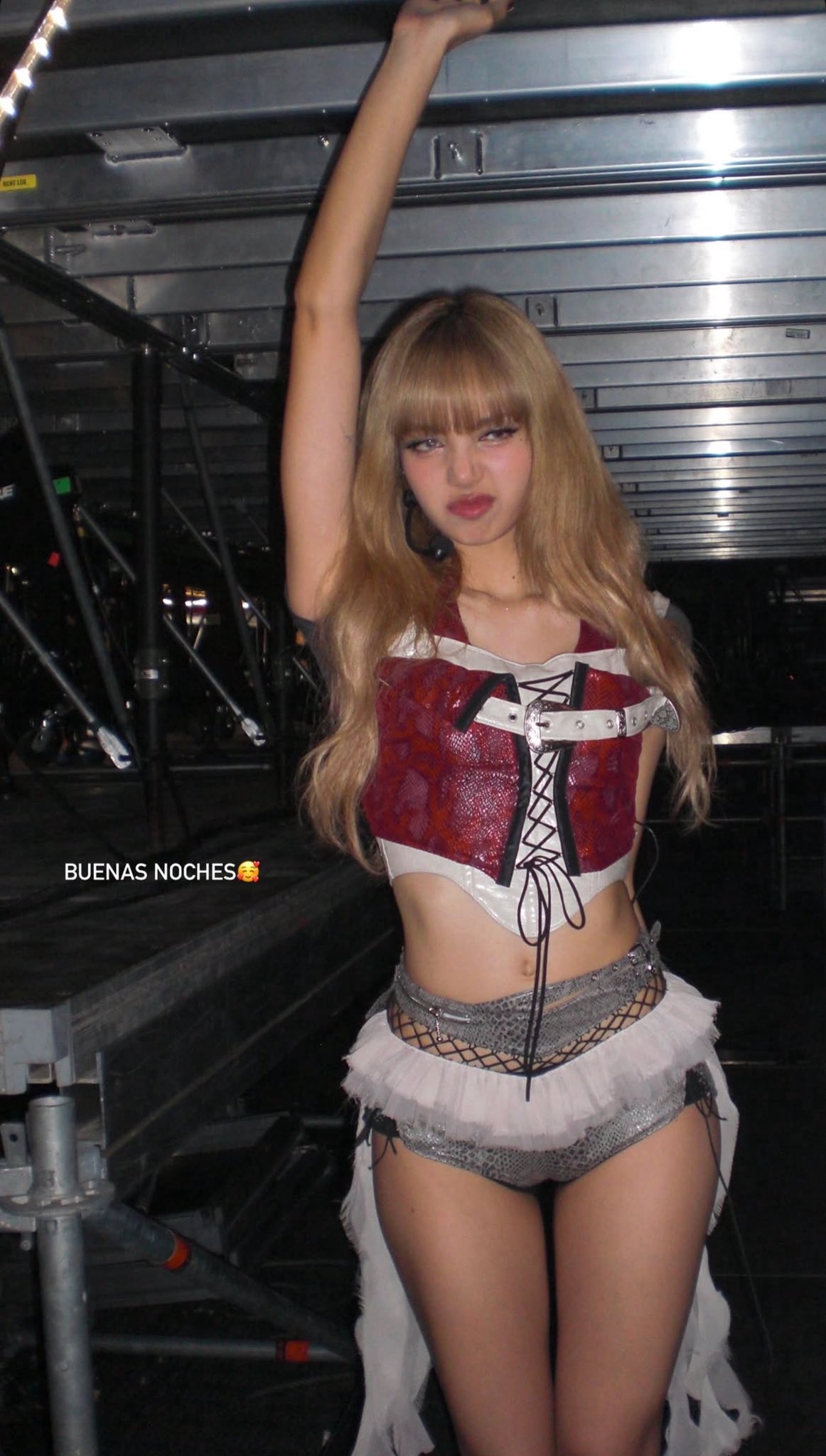 Fandom-recommended wallpaper image of Lisa (BLACKPINK)