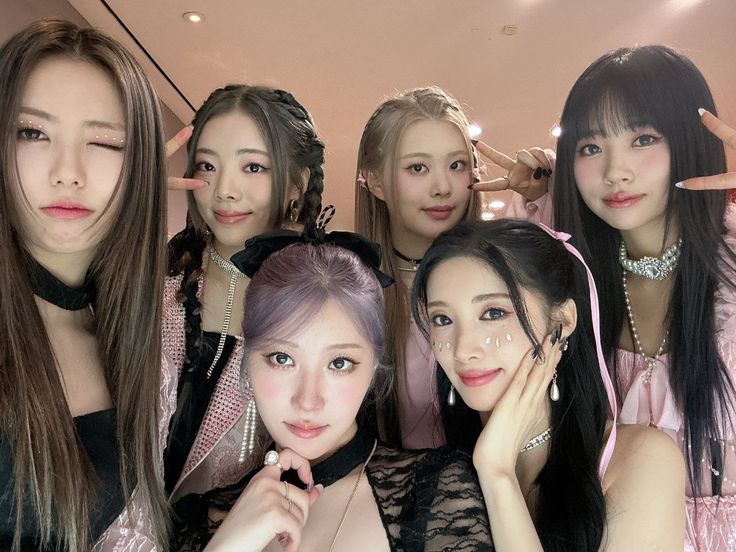 Recent activity shot of PURPLE K!SS