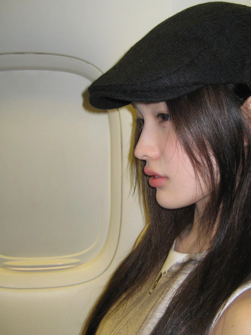 イロハ (ILLIT)の最近の活動写真