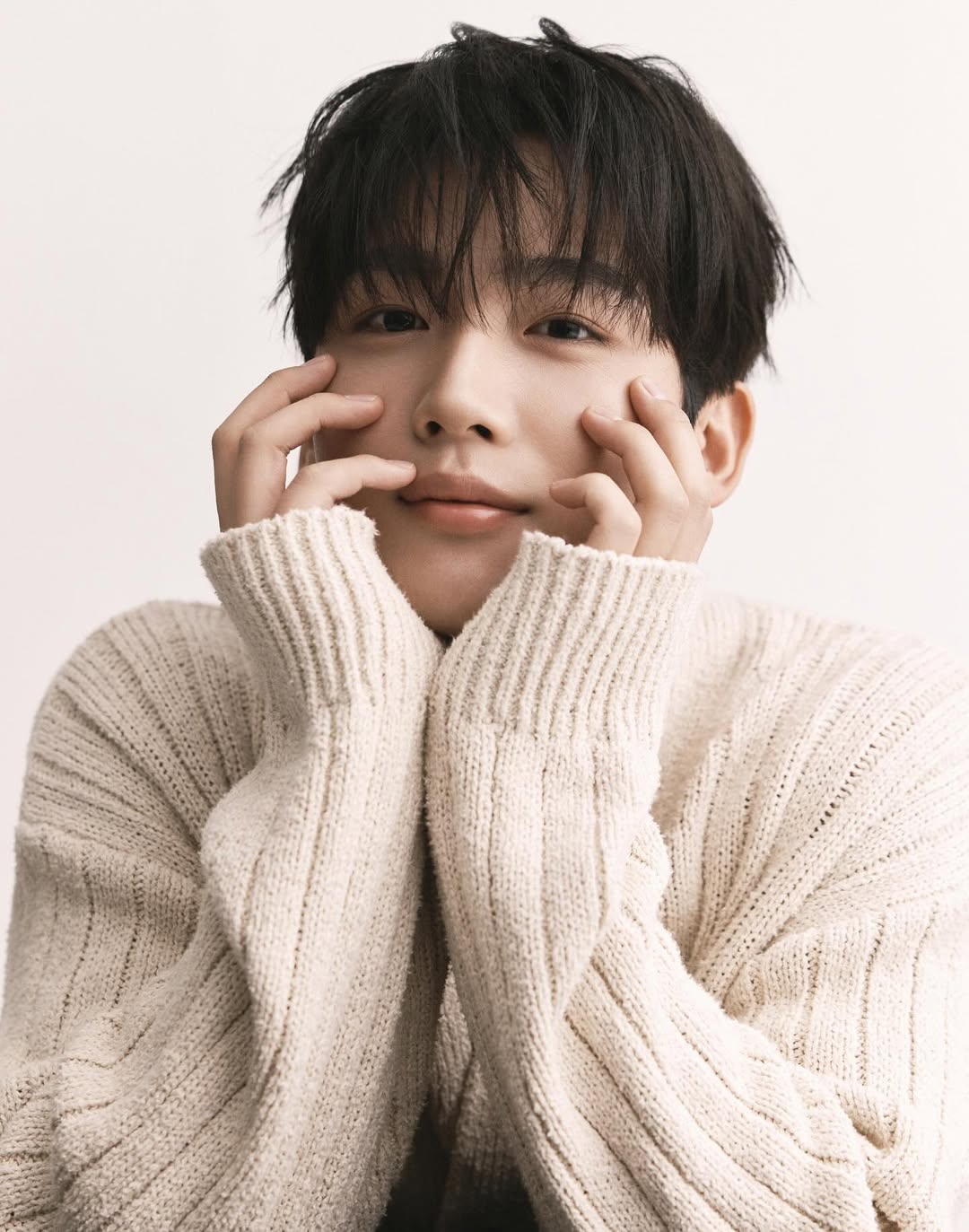 Recent activity shot of Kim Yohan (WEi)