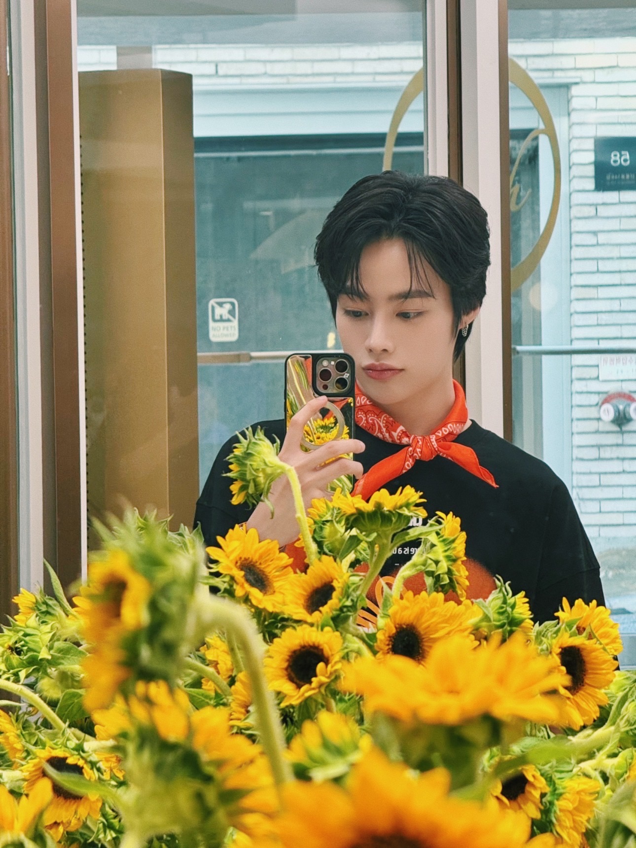 Recent activity shot of Hanbin (TEMPEST)